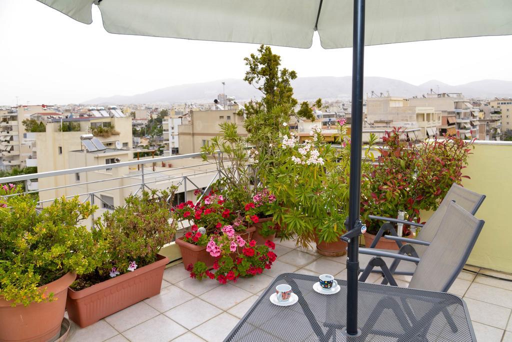 Kalypso Apartment Atene Esterno foto