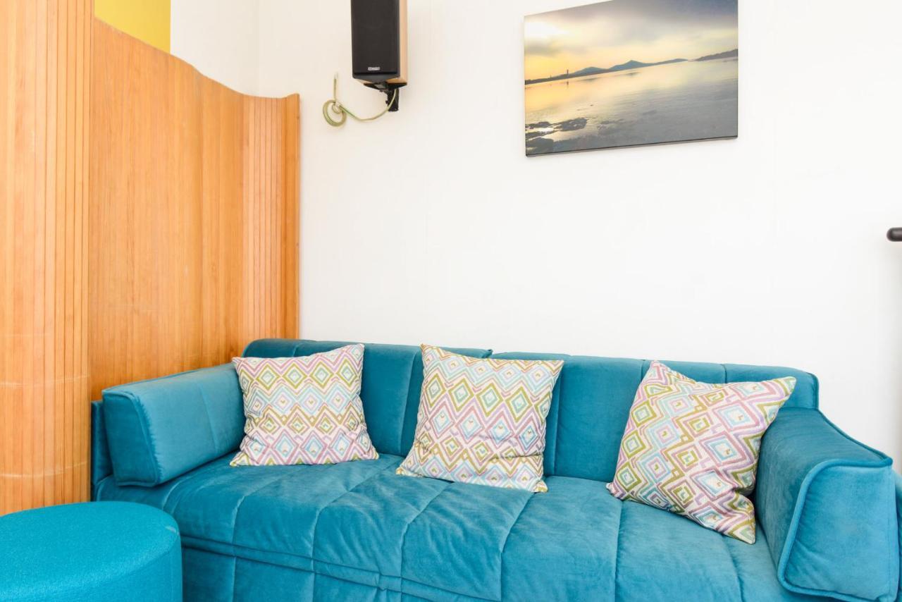 Kalypso Apartment Atene Esterno foto